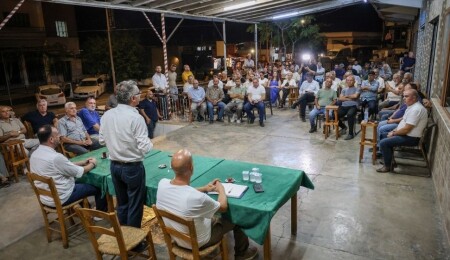 Erhürman: Karma evliliklerden doğan çocukların AB pasaportu alması, anasının ak sütü gibi helal!