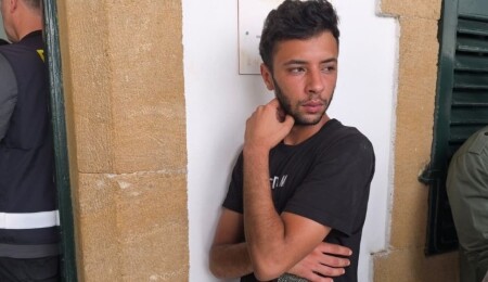 Evinde uyuşturucuyla yakalanmakla itham edilen zanlı 3 gün tutuklu!