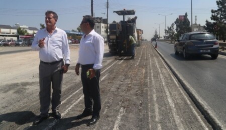 Arıklı, Hamitköy'den İskele'ye uzanan yol çalışmalarını inceledi: Yolların her noktasını iyileştireceğiz