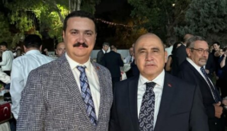 CHP Kıbrıs Temsilcisi Yürükçü 30 Ağustos Resepsiyonuna katıldı