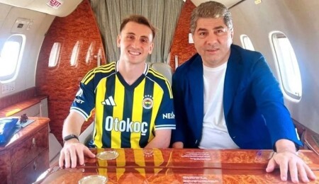 Kerem Aktürkoğlu Fenerbahçe formasını giydi: Oyuncunun toplam maliyeti 25 milyon Euro'ya ulaşabilir!