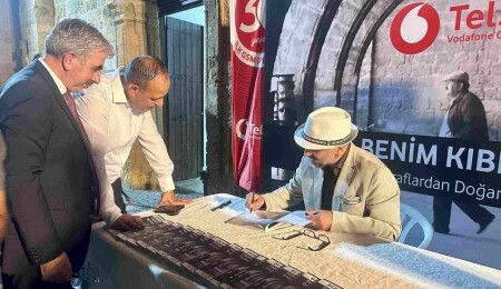 “Benim Kıbrıs’ım Fotoğraflardan Doğan Hikayeler” kitabının tanıtımı: Geliri eşek koruma projesine aktarılacak