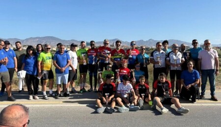 Kriteryum bisiklet yarışı tamamlandı: Dereceye giren sporcular ödüllerini aldı!