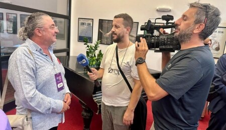 Kıbrıslı yazar Hasan Çakmak Kosova’da “Yaratıcı Yazarlık Atölyesi” açtı