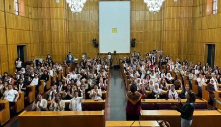 TBMM'de bir ilk: DEM Parti Meclis Grup Toplantısı'nda "Biji Serok Apo" sloganları atıldı!