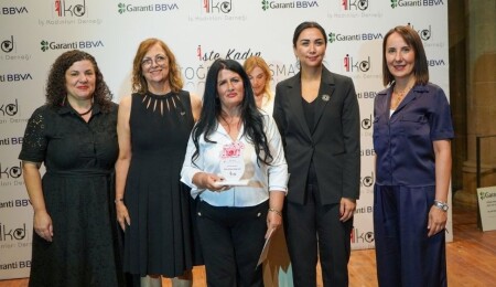 “8. İş’te Kadın Fotoğraf Yarışması” ödül töreni ve sergi açılışı yapıldı