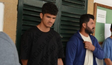 Tartıştıkları kişinin sol gözünde tamamen görme kaybına neden olan sanıklar teminatla serbest