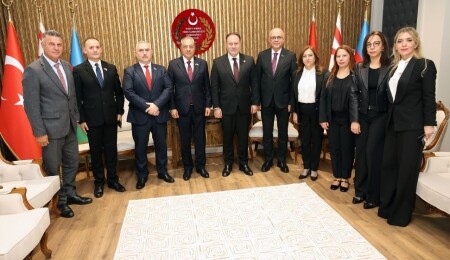 Öztürkler, Azerbaycan heyetini kabul etti: Kardeşlerimizle bayramımızı kutlamak bizi mutlu ediyor