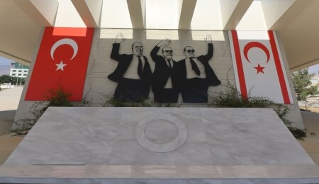 Rauf Raif Denktaş’ın anıt mezarına personel atanıyor: Denktaş'tan Erhürman'a teşekkür mektubu