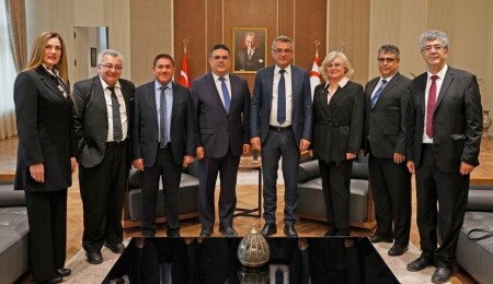 Cumhurbaşkanı Erhürman, YÖDAK heyetini kabul etti: Kurumun çalışmalar ele alındı