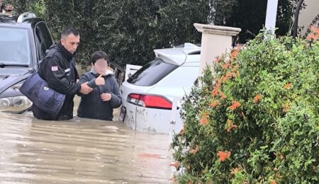 Onan Ltd. bölgesi ve çevresindeki konutlarda mahsur kalan 7 kişi tahliye edildi