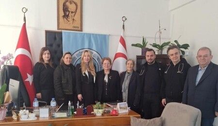 Özgür Hizmet Derneği’nden Kadın Sığınma Evi ve Akçiçek Hastanesi’ne yılbaşı bağışı