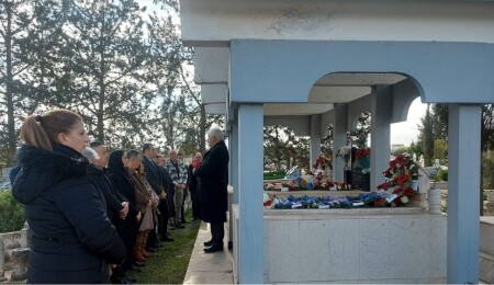 Sendikacılar Taşkın, Sonsal ve Karal vefatlarının 43’üncü yılında anıldı