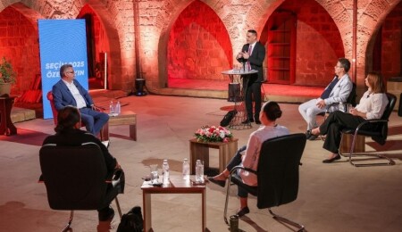 Tufan Erhürman: Müzakere süreçleri daima Türkiye ile eşgüdüm içinde oldu, yine öyle sürecektir!