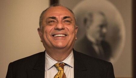 Türkeş’ten Erhürman’a tebrik mektubu: Kıbrıs Türk halkının iradesi demokrasiye olan inancı gösterdi