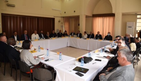 İki toplumlu parti temsilcileri Ledra Palace’ta bir araya geldi: UNFICYP Misyon Şefi de katıldı