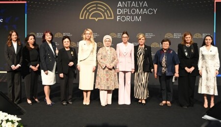 Zerrin Üstel, Filistin İçin Tek Yürek Platformu'nda: Eğitimin yeniden inşası, geleceği korumaktır!