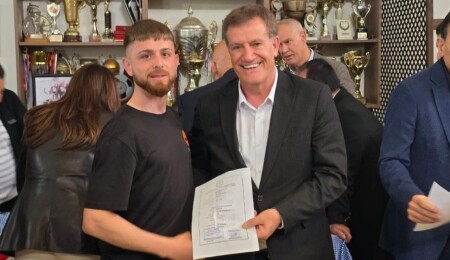 Arıklı: Kırsal kesim arsalarını verdik; 150'den fazla gencin yüzlerindeki mutluluk, görülmeye değerdi