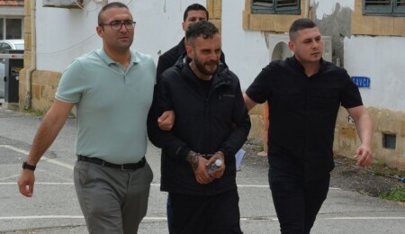 Üzerinde 18 gram uyuşturucu bulundurmakla itham edilen zanlı 8 gün tutuklu kalacak