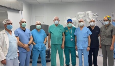 Dr. Burhan Nalbantoğlu Devlet Hastanesi’nde ilk robotik cerrahi ameliyatlar başarıyla yapıldı