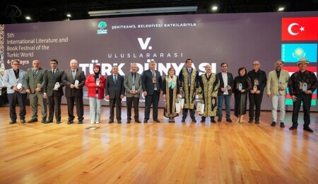 5. Uluslararası Türk Dünyası Edebiyat ve Kitap Festivali tamamlandı: Özyıldız'a “Hacı Bektaş-ı Veli” özel ödülü