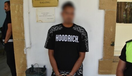 Başka bir kişiye ait Romanya pasaportuyla ülkeden çıkmaya çalışmakla itham edilen zanlı 3 gün tutuklu