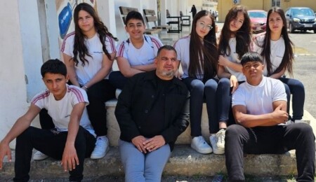 Sarpten: Dünya Çocuk Günü için süslü laflar söylemeye hiç gerek yok, esas mesele hayatlarına dokunmak