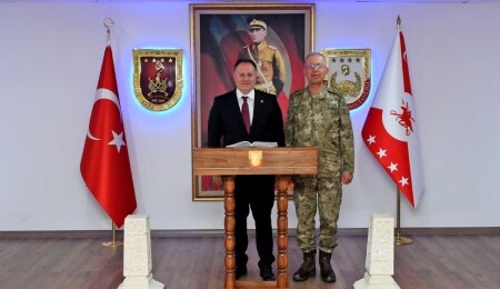 Öztürkler, 2. Ordu Komutanı Topaloğlu’nu ziyaret etti: Yürütülen faaliyetler aktarıldı