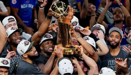 NBA'de şampiyon 53 yıl aradan sonra New York Knicks