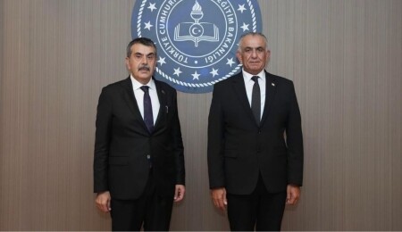 Bakan Çavuşoğlu, Türkiye Eğitim Bakanı Tekin ile bir araya geldi: İş birliği alanları ele alındı