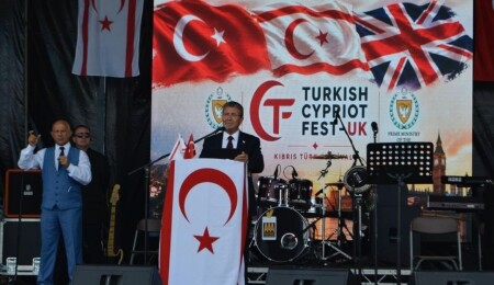 Üstel, Londra Kıbrıs Türk Festivali'nde konuştu: Sizler KKTC'nin gönüllü elçilerisiniz