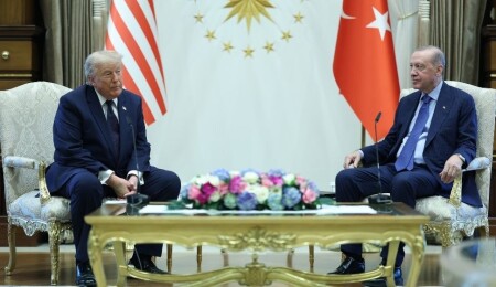 Trump: Biz dostlarımıza yaptırım uygulamak istemiyoruz; CAATSA yaptırımlarını kaldıracağız