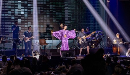 Sıla, Grand Sapphire'de alkışlarla yankılanan bir gece yaşattı