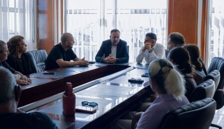 TDP heyeti Alsancak ve Lapta'da yerel yönetim, sağlık çalışanları ve vatandaşlarla buluştu