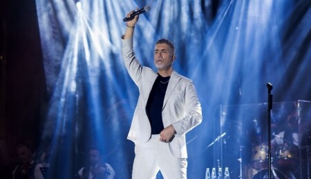 Grand Sapphire'de Özcan Deniz rüzgarı