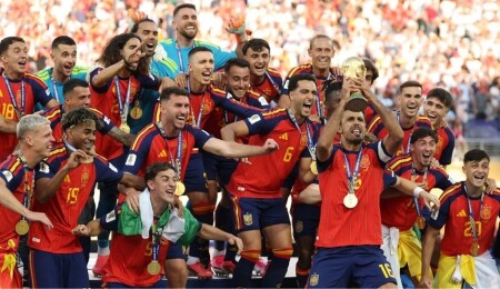Spain Win World Cup as Torres Extra-Time Strike Dethrones 10-Man Argentina
