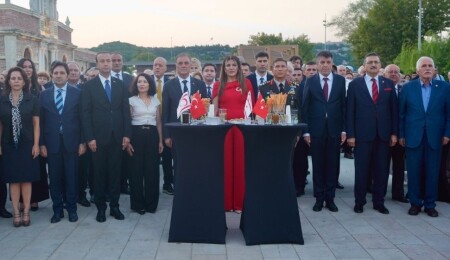 Kıbrıs Barış Harekatı, İstanbul'da resepsiyonla kutlandı: Ana vatanımızla et ve tırnak gibiyiz