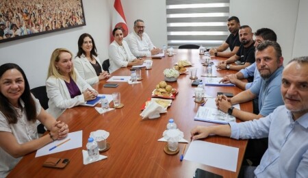 CTP, KTOEÖS heyetini kabul etti: Kamu eğitiminin niteliğini yükselten bir eğitim sistemi kuracağız