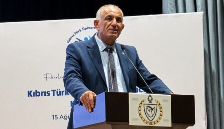 Çavuşoğlu, Üniversite Öğrencileri Kongresi’ne katıldı: Sonuç ve önerileri merakla bekliyorum