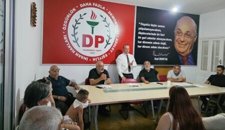 Ataoğlu, DP Güzelyurt İlçe Örgütüyle bir araya geldi: Geleceğe ilişkin planlamalar ele alındı