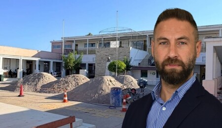 Maviş, Şht. Osman Ahmet İlkokulu’ndaki çalışmaları tiye aldı: Öğrenciler de tam tadilat zamanında okula geldi