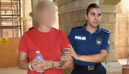 Eski sevgilisinin evini kundaklamakla itham edilen kadın 3 gün tutuklu: "Evi yaktım" mesajı tespit edildi