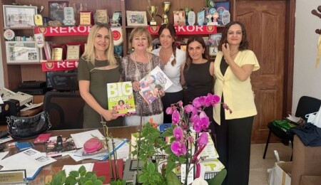 Merit’ten Girne bölgesindeki okullara eğitim desteği