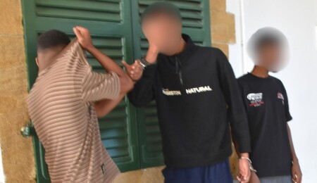 Kaldıkları evde 50 gram uyuşturucu bulundurmakla itham edilen zanlılar 7 gün tutuklu kalacak