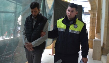 TIR'ı yolun ortasına park eden ve yapılan testte uyuşturucu testi pozitif çıkan zanlı 3 ay tutuklu