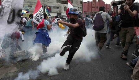 Peru'da bazı bölgelerde 30 günlüğüne OHAL ilan edildi