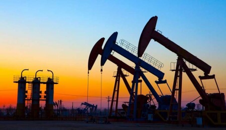 Oil Eases as Aid Convoys Arrive in Embattled Gaza Strip