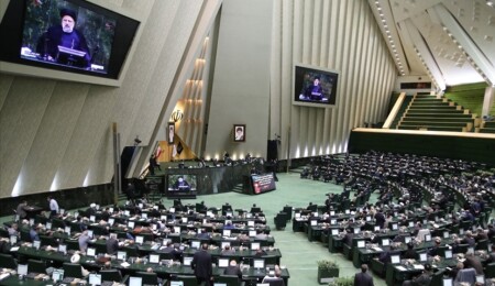 İranlı vekiller, yeni kabine listesinde kadınlar ve Sünnilerin yer almasını eleştirdi