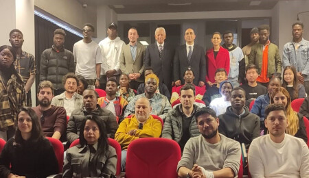 RDÜ’de “Üretimde Yapay Zeka: Faydaları, Kullanım Durumları ve Örnekler” sunumu yapıldı