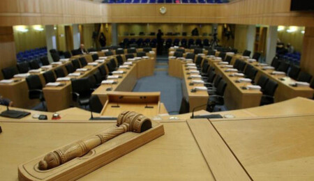 Rum Meclisi “Ulusal Fon” yasa teklifini görüştü